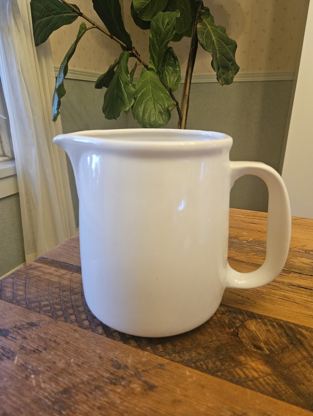 Vintage White Pitcher (48 oz)